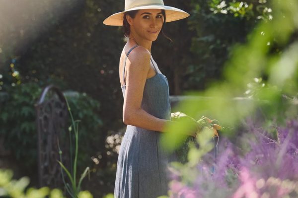 Mέγκαν: Δεν είναι Μαρκλ, δεν είναι νοικοκυρά, είναι μάνα και είναι Σάσεξ