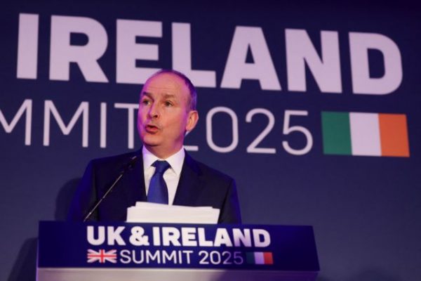 Ουκρανία: Η Ιρλανδία δεν θα συμμετείχε σε δύναμη αποτροπής παρά μόνο σε αποστολή «τήρησης της ειρήνης»