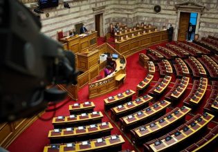 Εβδομάδα των Τεμπών στη Βουλή: Αρχή με προανακριτική, συνέχεια με προημερησίας και… πρόταση δυσπιστίας