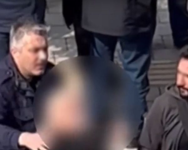 Λαμία: Ποιος είναι ο Αρχιμανδρίτης που έβρισε αστυνομικούς – «Κανείς δεν σεβάστηκε»