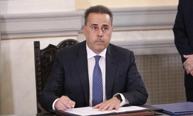 Υδρογονάνθρακες – Παπασταύρου: Ψήφος εμπιστοσύνης το ενδιαφέρον της Chevron – Ενισχύει την ΑΟΖ της χώρας μας