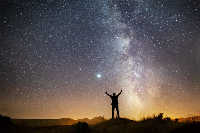 Άκρως Ζωδιακό: Τα Do’s και Don’ts στα ζώδια σήμερα [Τρίτη 18.03.2025]