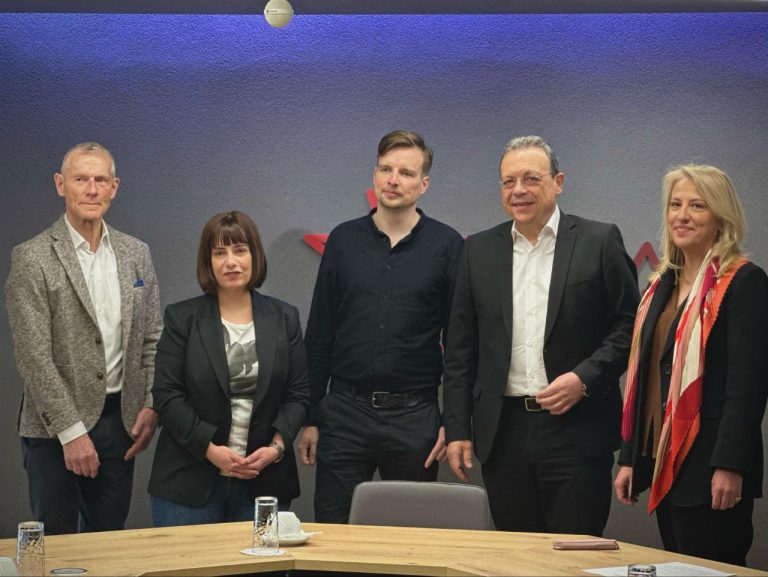 ΣΥΡΙΖΑ: Συνάντηση Φάμελλου με Die Linke – «Η Αριστερά πρέπει και μπορεί να δώσει απαντήσεις»