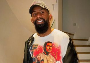 Η απίθανη μπλούζα του Ροντινέι με τον Τζιοβάνι (pics)