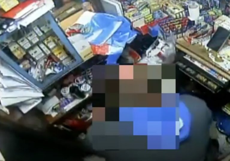 Ρόδος: Καρέ καρέ ληστεία σε περίπτερο και άγριος ξυλοδαρμός του υπαλλήλου