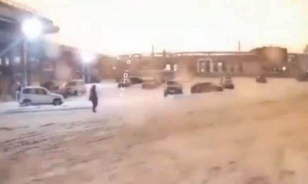 Ρωσία: Εκρήξεις και πυρκαγιά σε διυλιστήριο πετρελαίου στην πόλη Ουφά