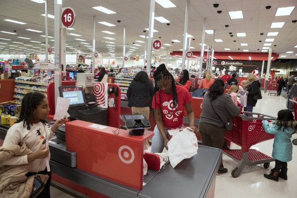 Απαισιοδοξία των καταναλωτών και των επιχειρήσεων στις ΗΠΑ – Πώς μπορεί να επηρεάσει την οικονομία