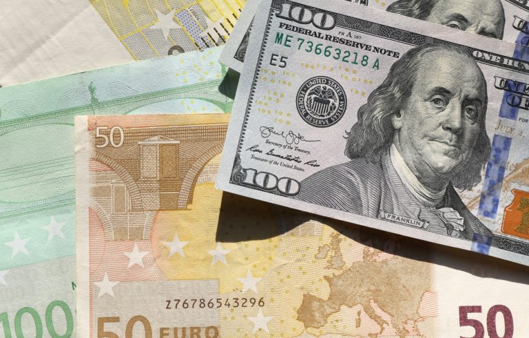 H Ευρώπη βλέπει ευκαιρίες στο οικονομικό χάος που φέρνει ο Τραμπ