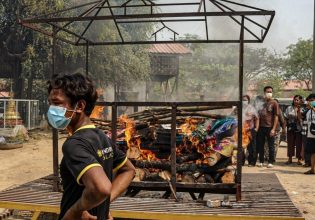 Μιανμάρ: «Αναγκάστηκαν να αποτεφρώσουν τους αγαπημένους τους στον δρόμο» – Τουλάχιστον 1.700 οι νεκροί