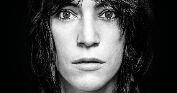 Τζόνι Ντεπ, Σπρίνγκστιν, Γιόχανσον και Αρθούρος Ρεμπώ: Όσα έγιναν στην αποθέωση της Πάτι Σμιθ