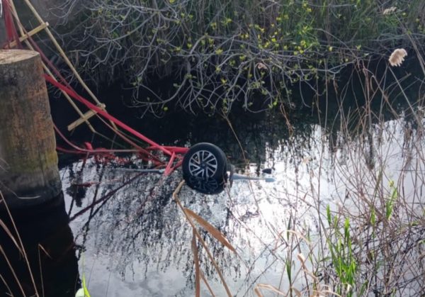 Τραγωδία στη Λακωνία: ΙΧ με τριμελή οικογένεια έπεσε σε ποτάμι – Νεκρή η 15χρονη κόρη