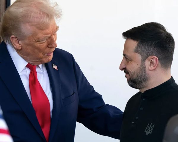 Πώς μπορεί ο Ζελένσκι να αποκαταστήσει τις σχέσεις του με τον Λευκό Οίκο