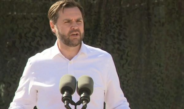 ΗΠΑ: Ο αντιπρόεδρος Βανς στα σύνορα με το Μεξικό σε μια αντιμεταναστευτική επίδειξη