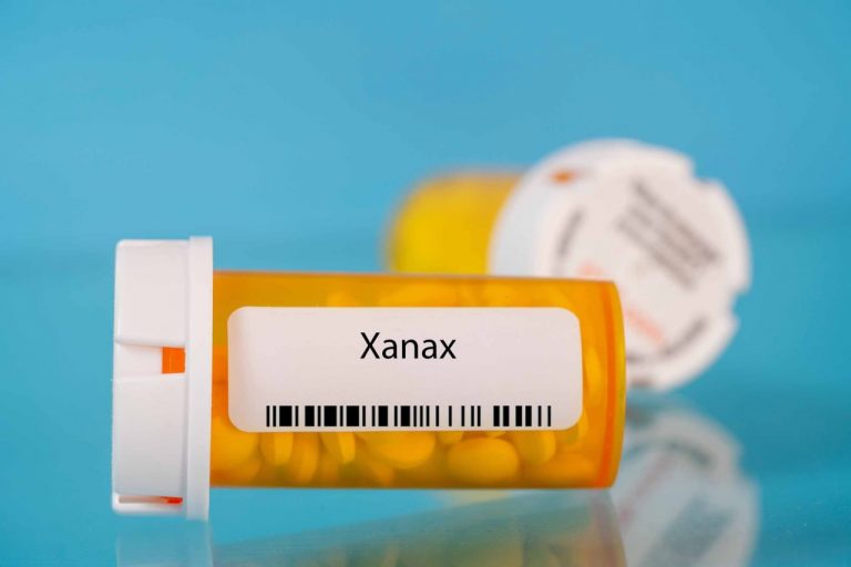 Xanax: Το «μαγικό» χάπι που συνταγογραφείται κατά κόρον και προκαλεί στερητικό σύνδρομο