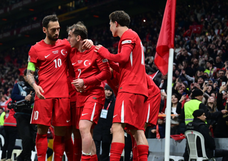 Play-off Nations League: Όλα ανοιχτά στο Βελιγράδι – Για να υπερασπιστεί το προβάδισμα η Τουρκία στη Βουδαπέστη