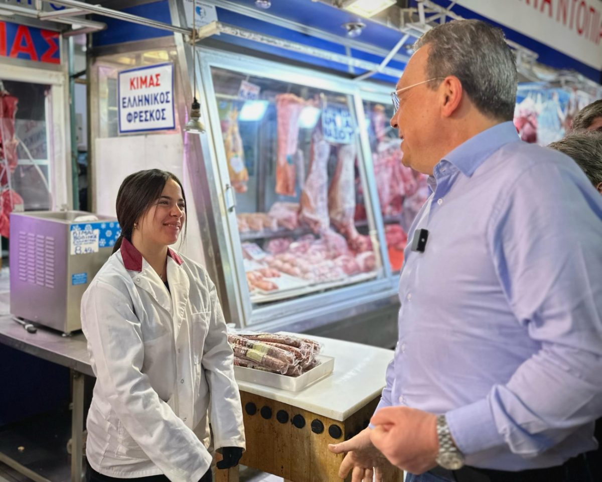 Φάμελλος από Βαρβάκειο: Το Πάσχα μάς ενώνει, αλλά η ακρίβεια και ο Μητσοτάκης μάς απομακρύνουν