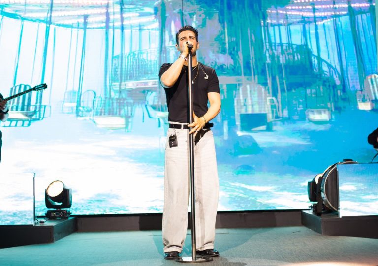 Όλα έτοιμα για την πρεμιέρα του Πέτρου Ιακωβίδη στο VOGCLUB ATHENS