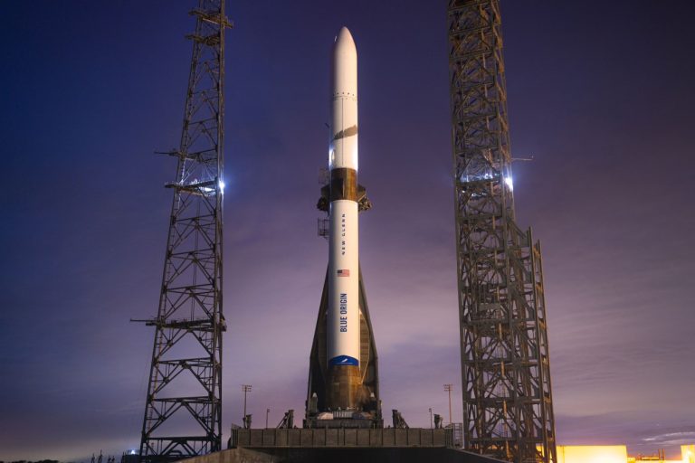 Πόσο κοστίζει ένα ταξίδι στο Διάστημα με την Blue Origin;