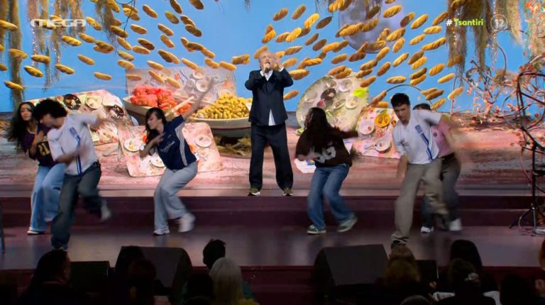 Λάκης Λαζόπουλος: Με 112, Πρωτοψάλτη και Καρέτσα η έναρξη του αποψινού «Αλ Τσαντίρι Νιουζ»