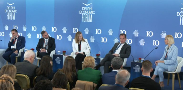 Πρόληψη, ψηφιακή μεταρρύθμιση και αεροδιακομιδές «εξωραΐζουν» την υγεία