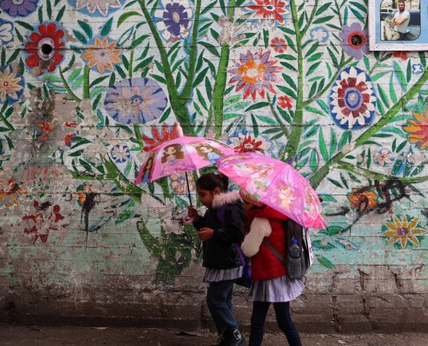 Δυτική Όχθη: Ισραηλινοί έποικοι απήγαγαν δύο παιδιά – Τα έδεσαν σε δέντρο