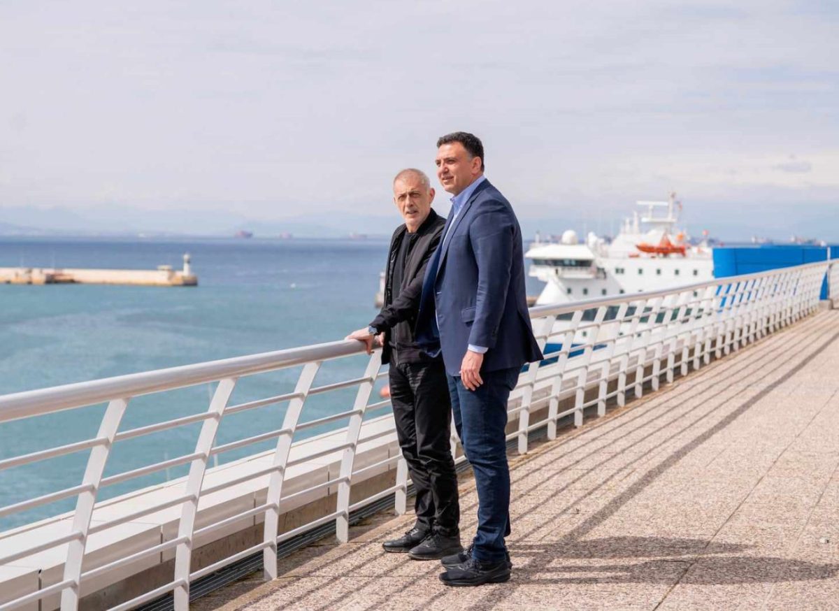 Συνάντηση Δημάρχου Πειραιά με τον Υπουργό Ναυτιλίας και Νησιωτικής Πολιτικής