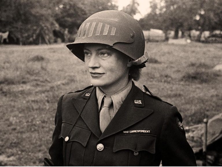 Ανάμεσα σε 10.000 άνδρες – Οι αφανείς καλλιτέχνιδες της πρώτης γραμμής βλέπουν τον πόλεμο διαφορετικά