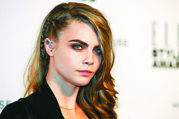 Τρία χρόνια νηφάλια και συνεχίζει: Η Κάρα Ντελεβίν αγνώριστη και υπέροχη στο φετινό Coachella