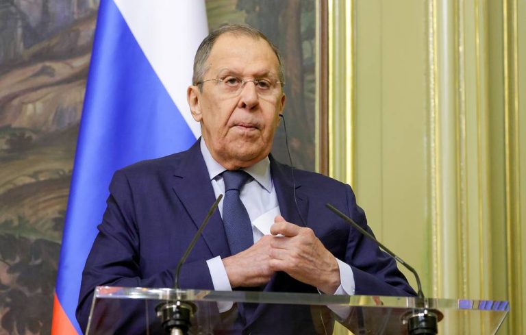 Σεργκέι Λαβρόφ: «Αδιανόητο πώς η ΕΕ είναι ανοιχτά πρόθυμη να επαναφέρει τη ναζιστική ιδεολογία»