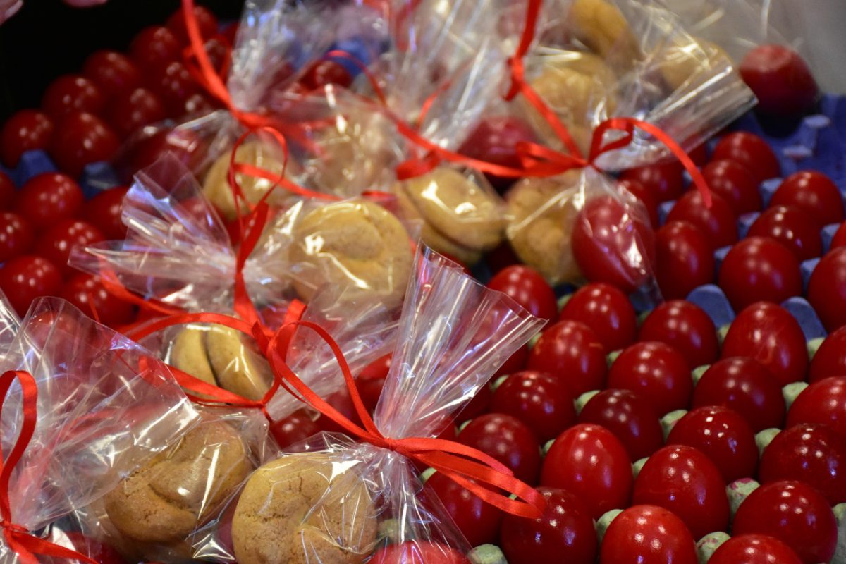 Πάσχα: Σε τι τιμές θα κινηθούν αρνί, κατσίκι και τσουρέκι