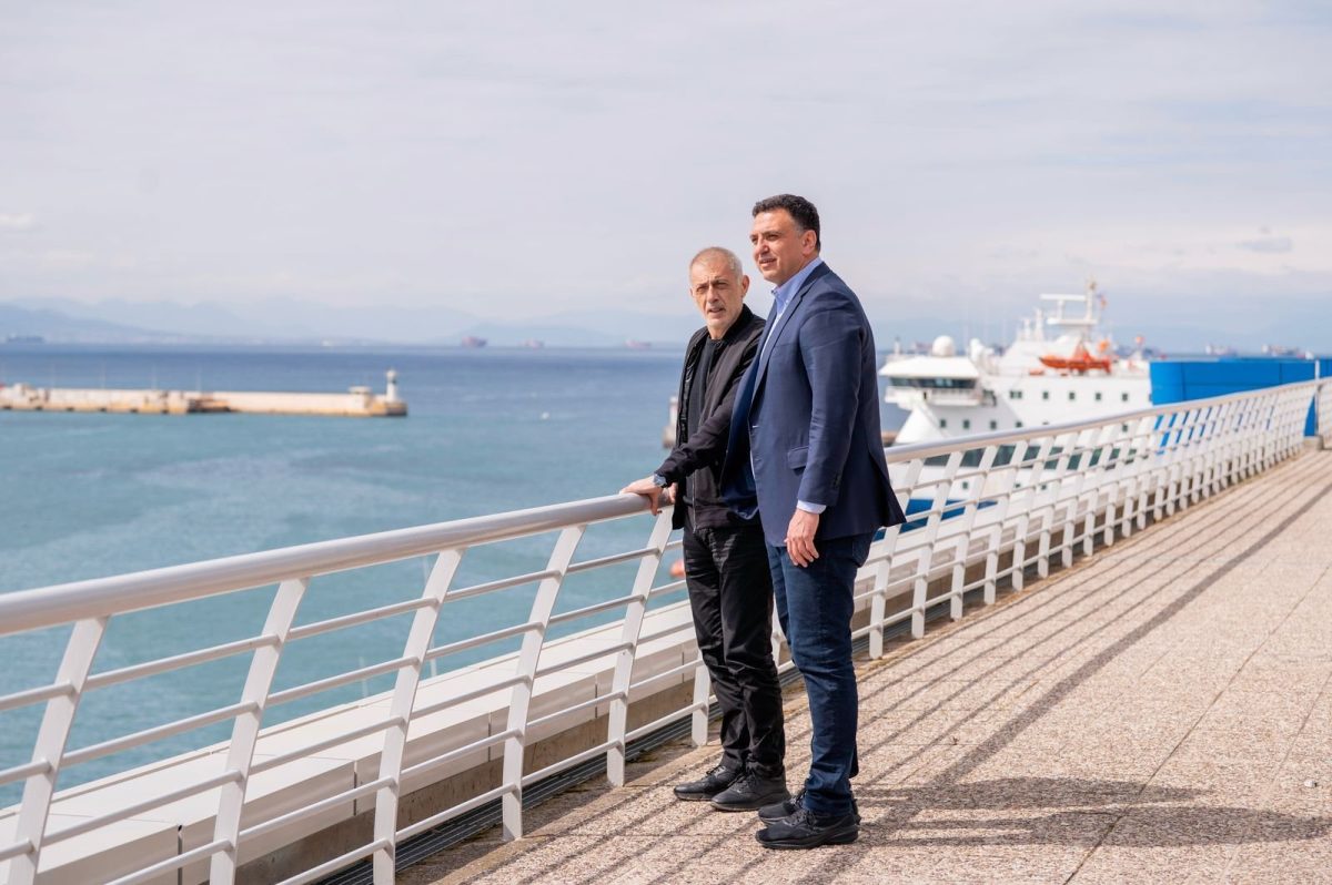 Συνάντηση Κικίλια με Μώραλη: Θα παλέψουμε μαζί, ώστε το μεγάλο λιμάνι να δίνει προστιθέμενη αξία στον Πειραιά