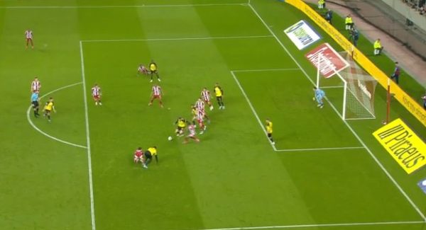 Ακυρώθηκε σωστά το γκολ του Σιμάνσκι για οφσάιντ (vid)