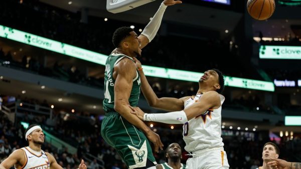 Μπακς – Σανς 133-123: Επιστροφή στις νίκες για το Μιλγουόκι με απίθανη 37άρα από τον Αντετοκούνμπο