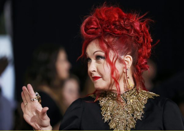 Girls Just Wanna Have Fun – Η αποχαιρετιστήρια περιοδεία της Σίντι Λόπερ είναι μια 80s φαντασίωση