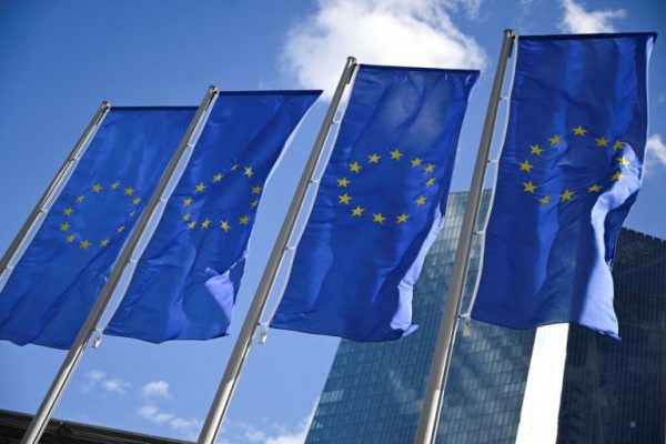 Αξιωματούχος ΕΚΤ: «Τα χειρότερα σενάρια γίνονται πραγματικότητα»