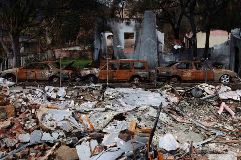 Οι πυρόπληκτοι της Καλιφόρνια καλούνται να εξεταστούν για μόλυβδο