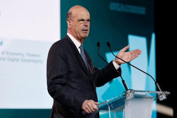 Έκκληση του Γάλλου υπουργού Οικονομίας στον «πατριωτισμό» των γαλλικών επιχειρήσεων κόντρα στους δασμούς Τραμπ