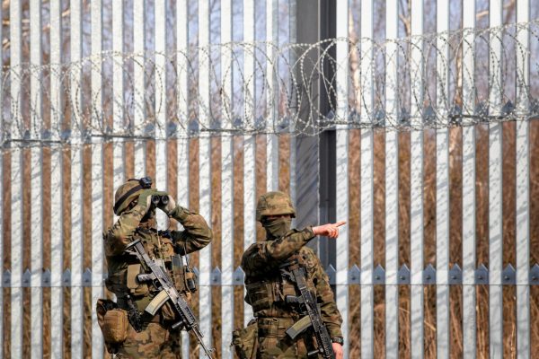 Η Πολωνία ολοκλήρωσε την αναβάθμιση του ηλεκτρονικού φράκτη στα σύνορα
