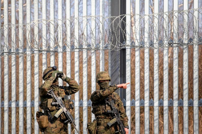 Η Πολωνία ολοκλήρωσε την αναβάθμιση του ηλεκτρονικού φράκτη στα σύνορα