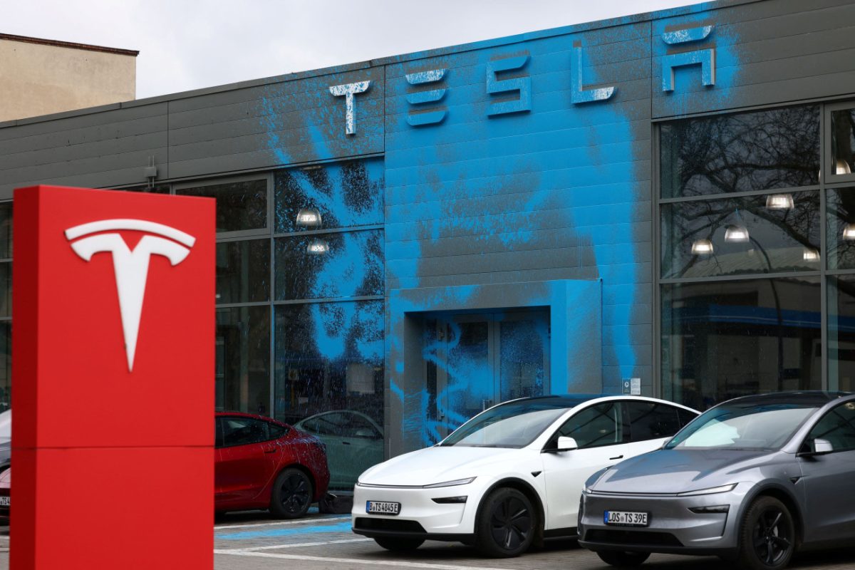 Καναδάς: Αντιπροσωπείες Tesla ισχυρίζονται πως πούλησαν 8.653 οχήματα σε 3 ημέρες