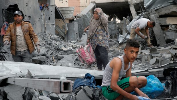 Γάζα: Καινούργια εντολή εκκένωσης από το Ισραήλ – «Νέα φάση λιμού» ξεκινά στον πολύπαθο θύλακα