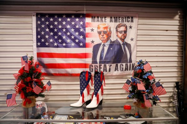 Δασμοί Τραμπ: Σήμερα ο Τραμπ ανοίγει τα χαρτιά του – Μνήμες από τη Μεγάλη Ύφεση [γραφήματα]