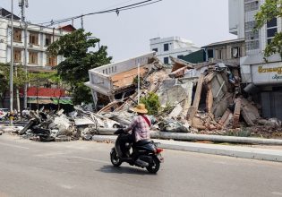 Μιανμάρ: Διαλυμένη και βυθισμένη στην εμφύλια σύρραξη, μπορεί να ανοικοδομηθεί μετά τον φονικό σεισμό;