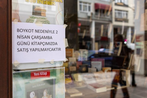 Τουρκία: Έντεκα συλλήψεις για το κάλεσμα σε εμπορικό μποϊκοτάζ ως αντίδραση στη φυλάκιση Ιμάμογλου