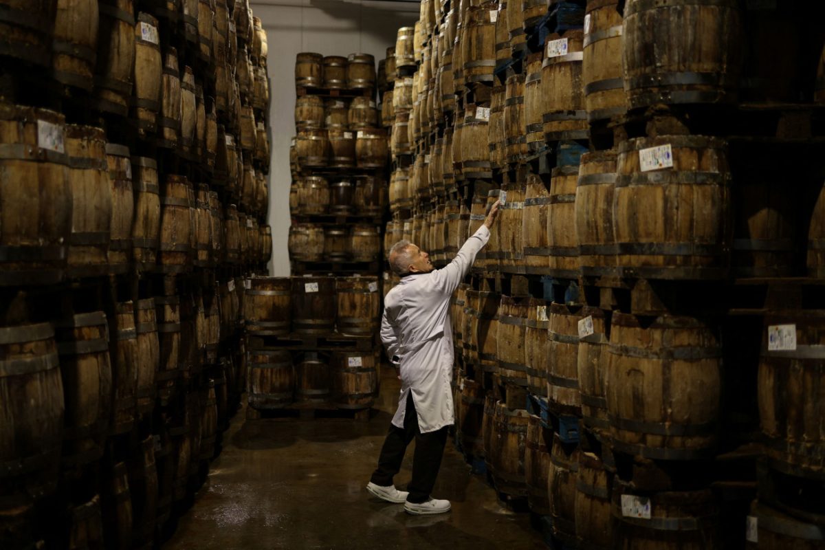 Δασμοί Τραμπ: Κόστη και κίνδυνοι για την Ελλάδα μέσω ΕΕ