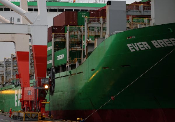 Παγκόσμια αναταραχή από τους δασμούς Τραμπ – Ποια κράτη προχωρούν σε αντίμετρα