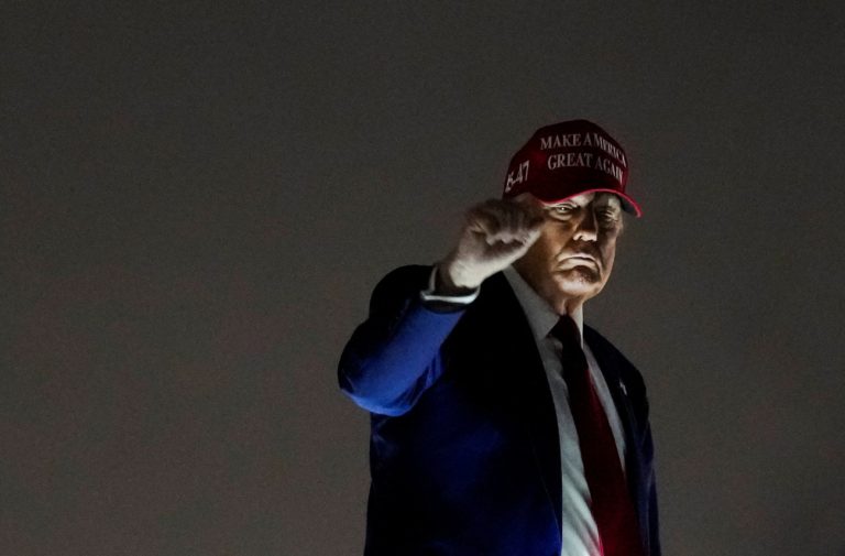 Το στοίχημα των δασμών του Τραμπ: Παγκόσμιο χάος ή υπολογισμένες παραχωρήσεις;