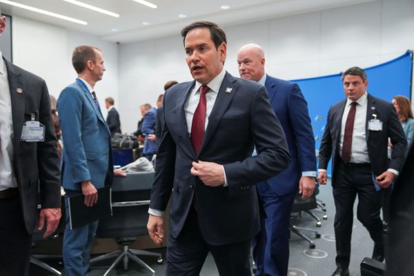 ΗΠΑ: Δεν θα επιτρέψουμε η Γροιλανδία να εξαρτάται από την Κίνα