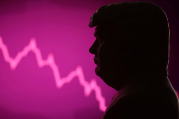 Ντόναλντ Τραμπ: Οι δασμοί γκρεμίζουν συμφωνίες και αγορές – Το μεγάλο «παζάρι» μόλις ξεκίνησε