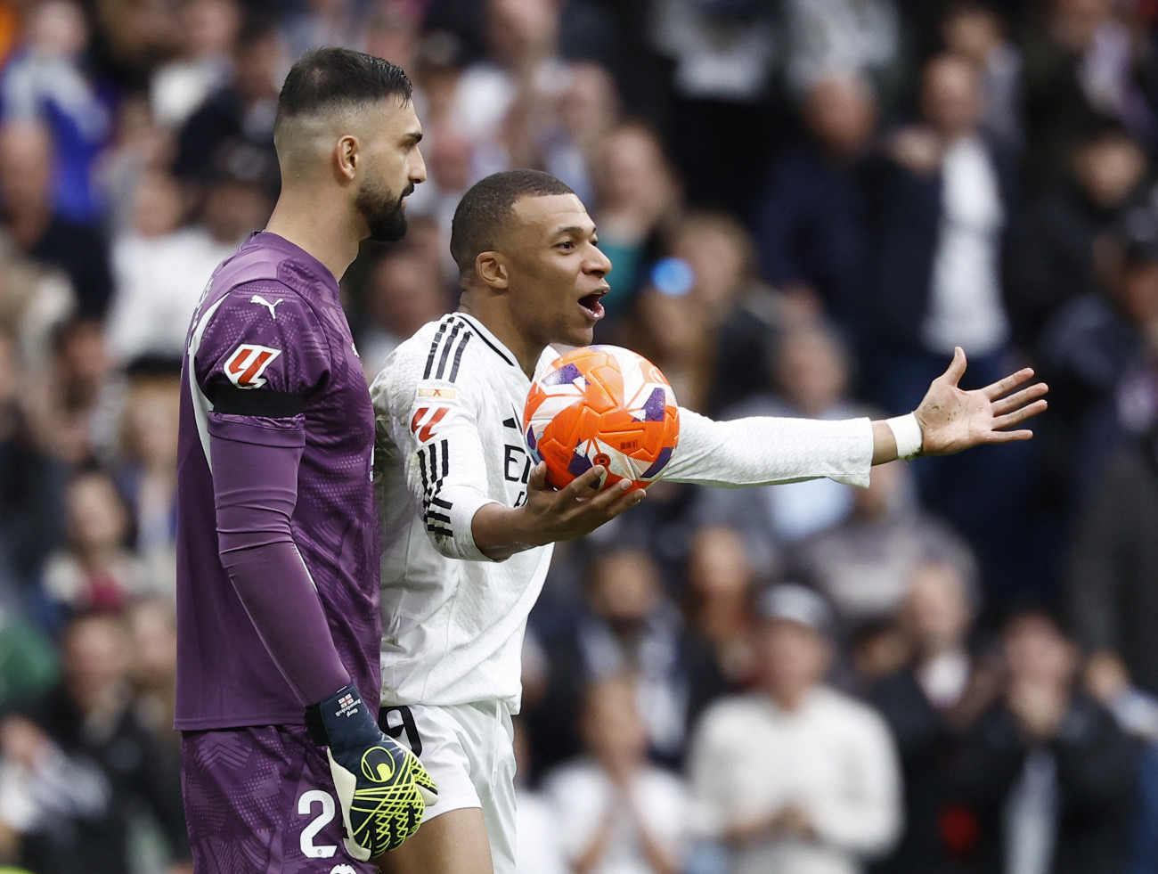 Ο Μαμαρντασβίλι «τρολάρει» τον Βινίσιους – «Έχασε το στοίχημα και μου χρωστάει 50 ευρώ»